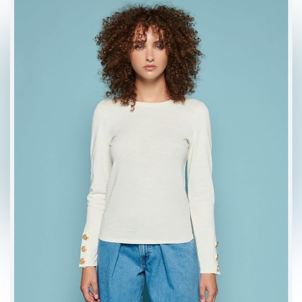 Nation Ltd Kiana off white long sleeves top with gold buttons small